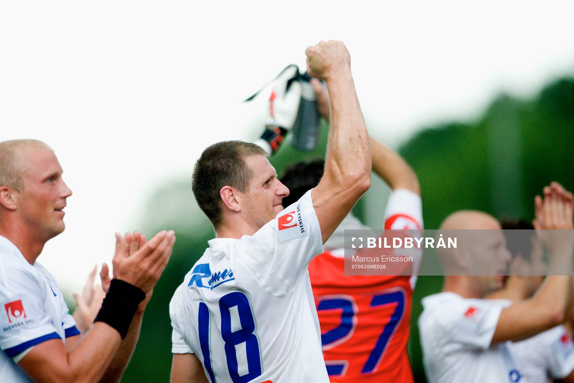 Norrköping och Stefan Thordarson tackar publiken