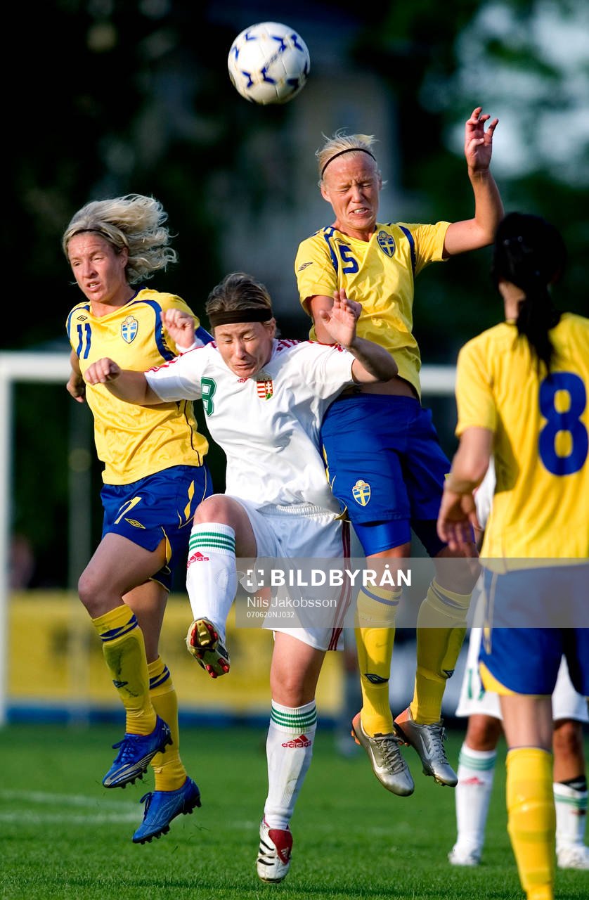 Victoria Svensson, Anita Pádár, Ungern, Caroline Seger,