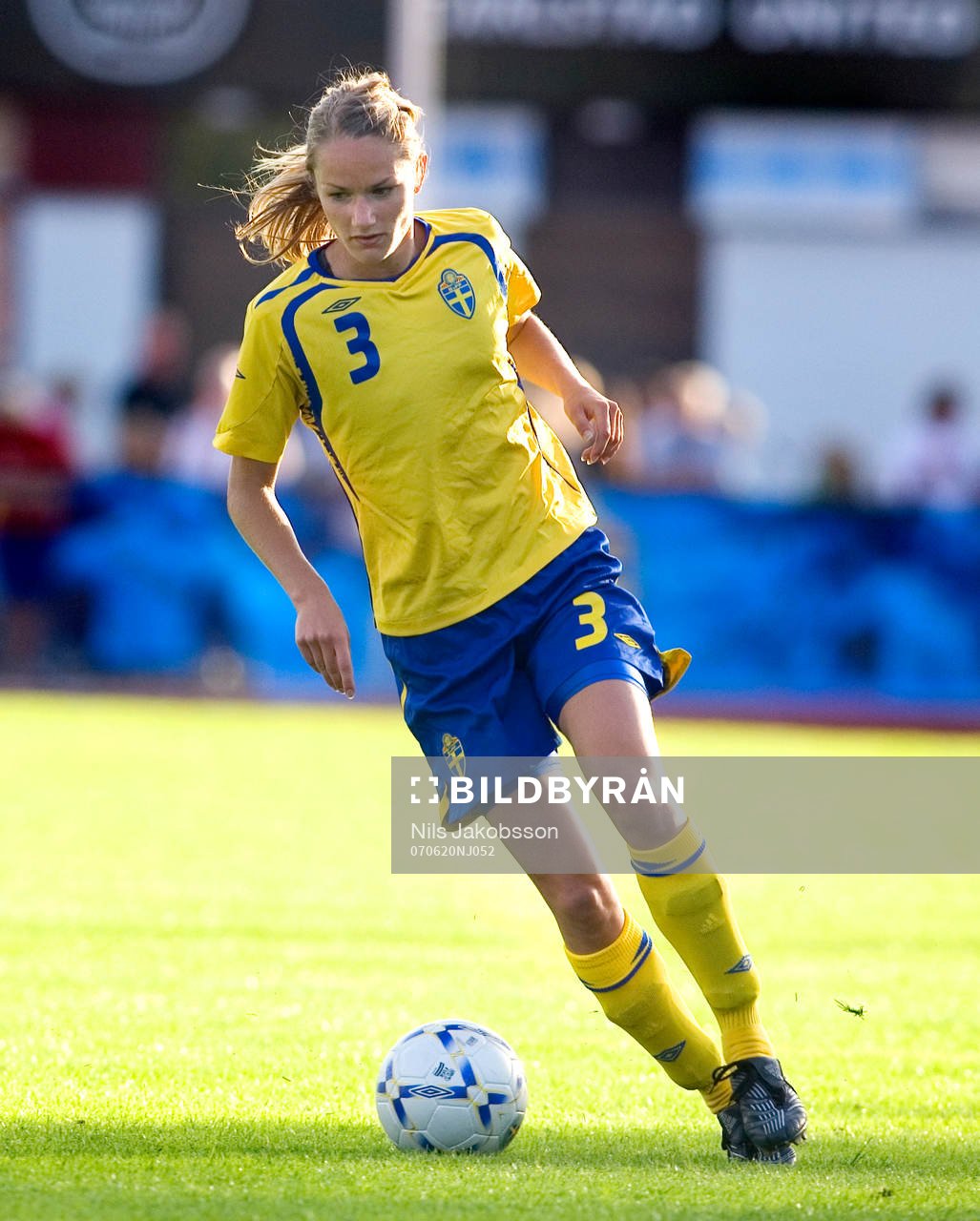 Stina Segerström, Sverige