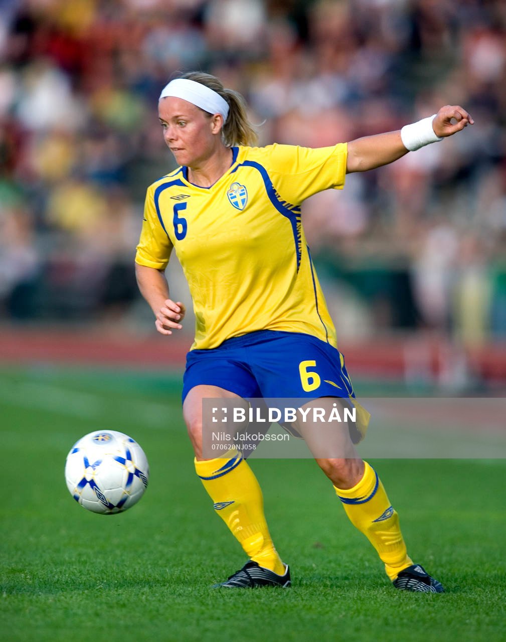 Sara Thunebro, Sverige