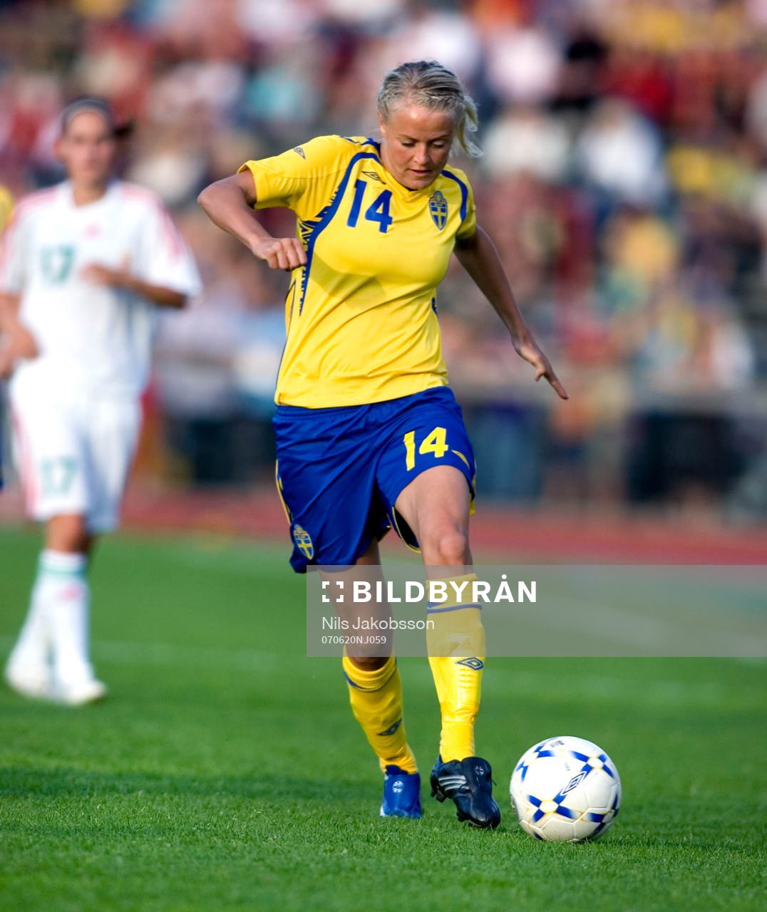 Josefine Öqvist, Sverige