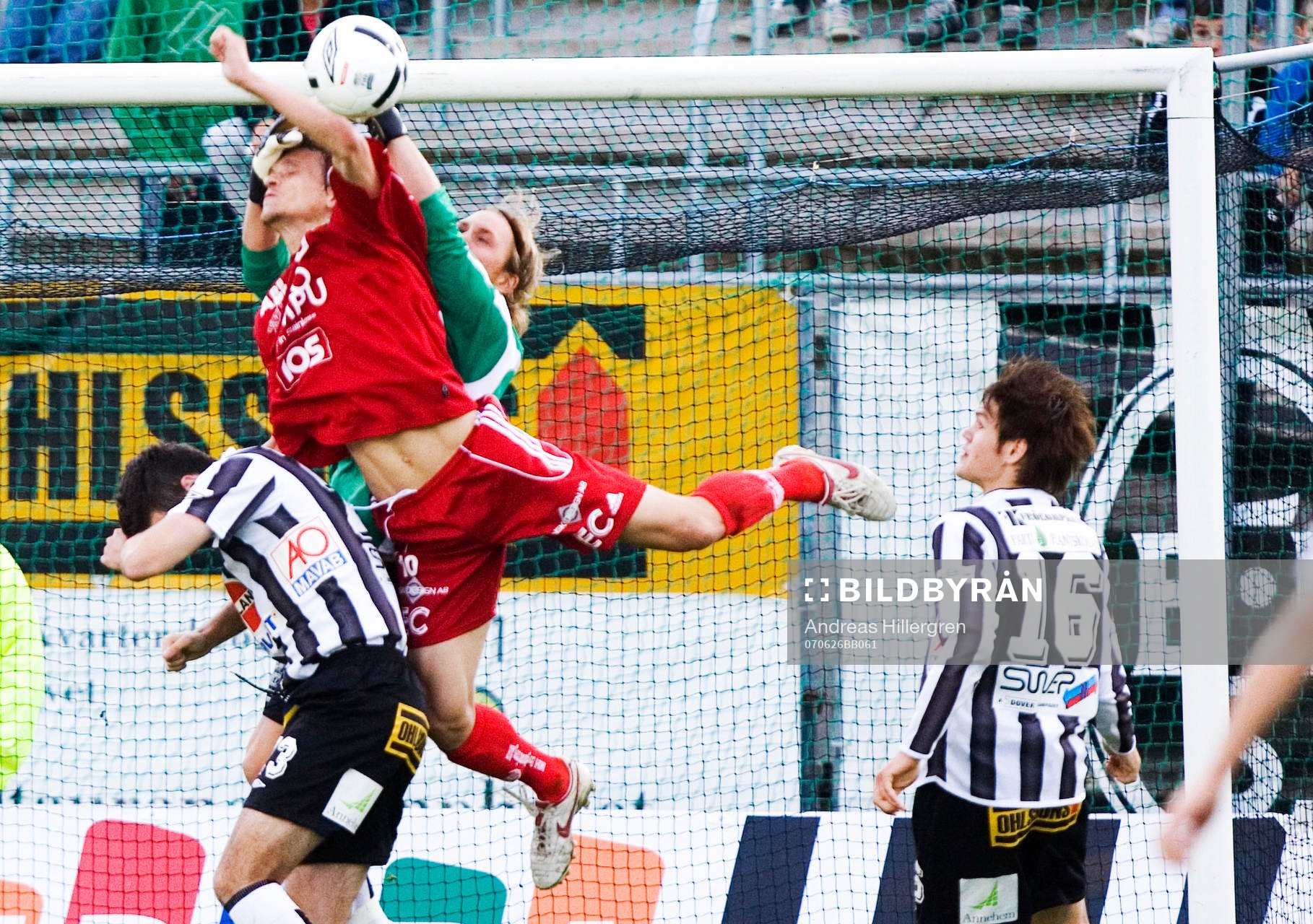 Sebastian Karlsson, målvakt, Landskrona och Sphetim Hasani