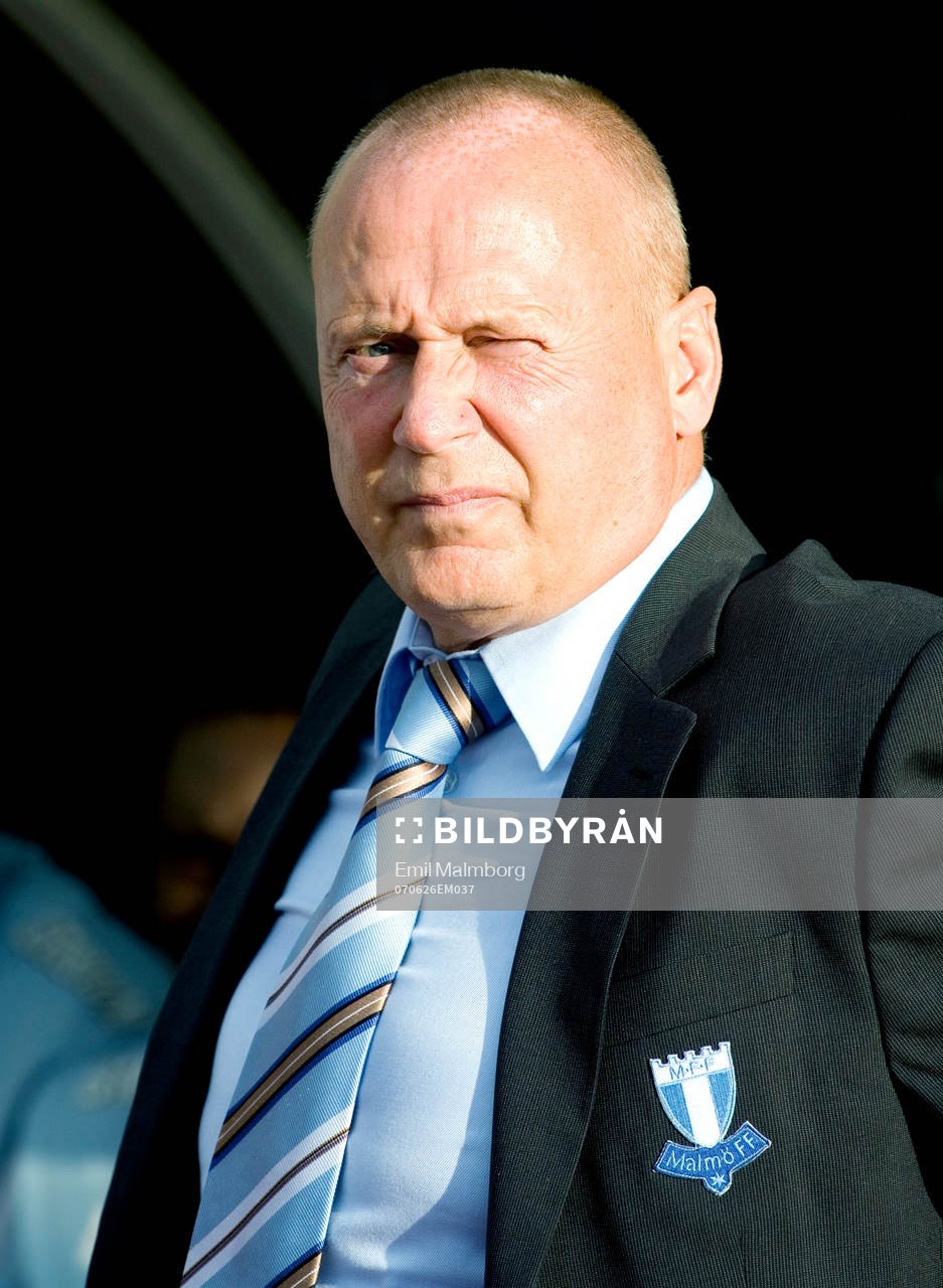 En bekymrad Sören Åkeby, MFF