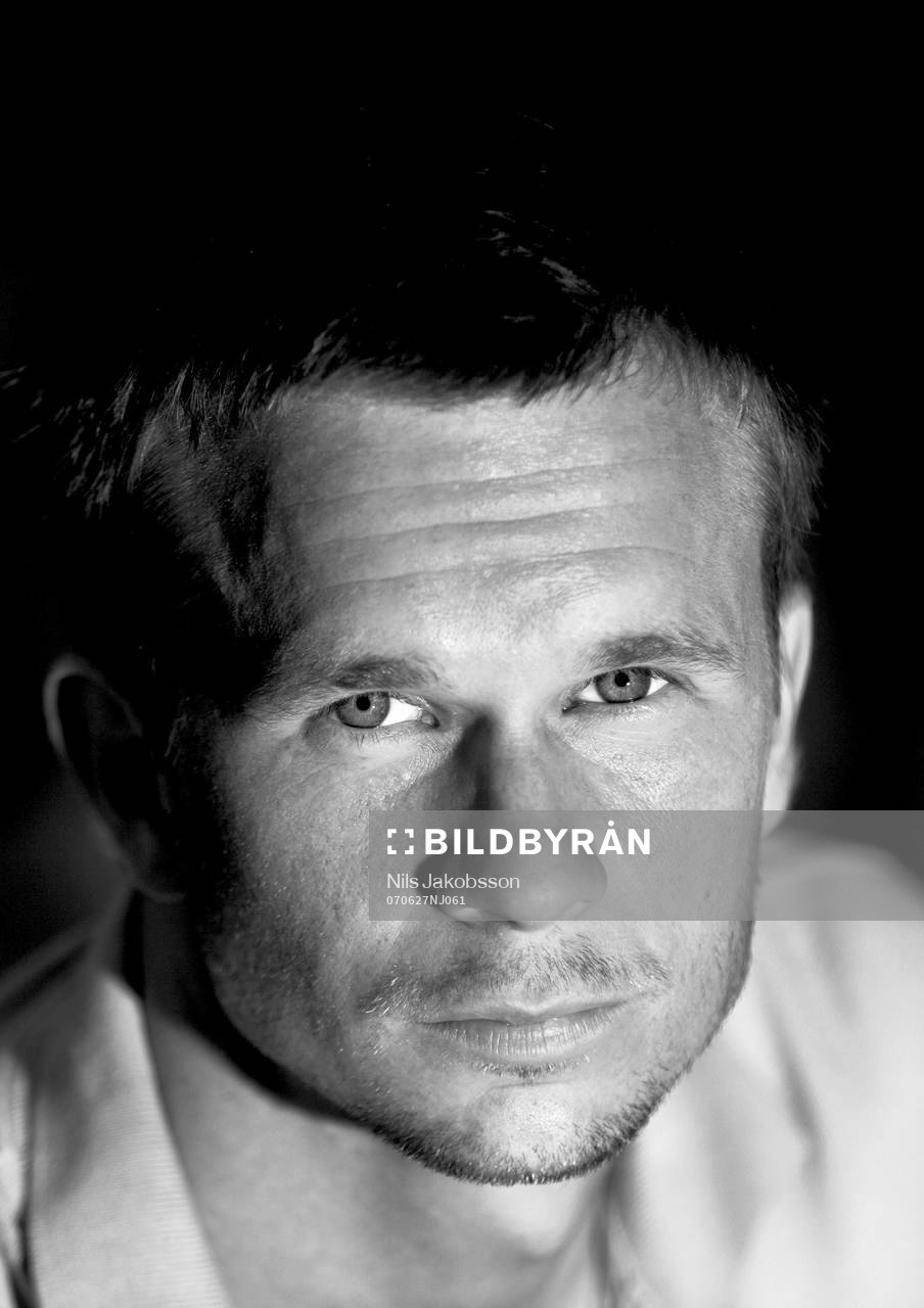 Fotboll, Tobias Linderoth, porträtt, svartvitt,