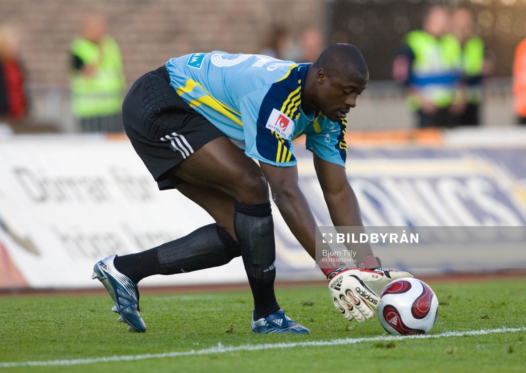 Pa Dembo Touray, målvakt, Djurgården