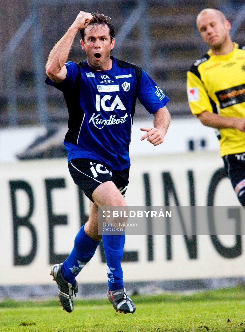 Hasse Mattisson, Halmstad satte 3-0. Jubel! Depp av Elfsborg