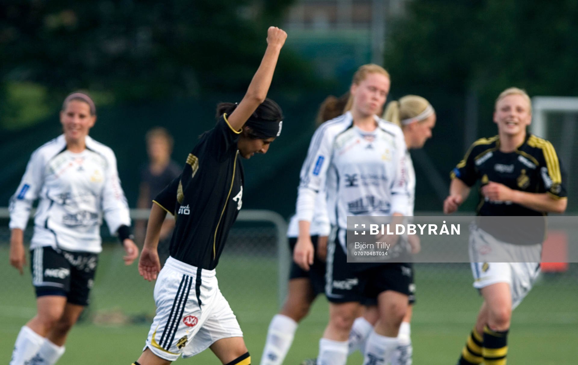 Nazanin Vaseghpanah, AIK jubel