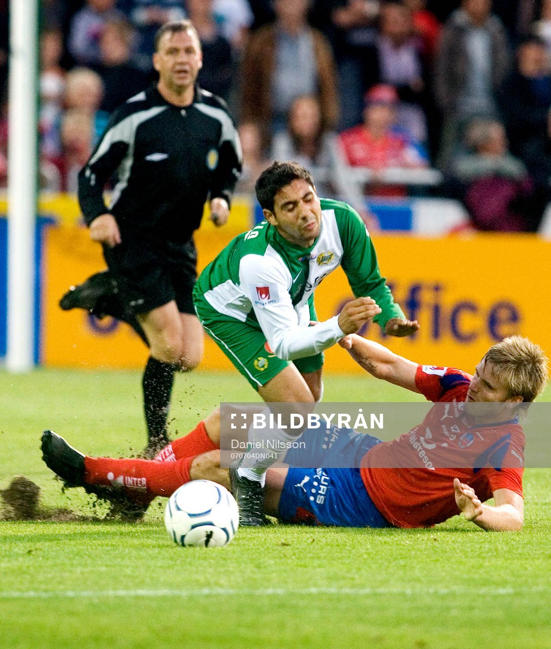 Sebastian Castro-Tello fälls av Andreas Dahl, Helsingborg