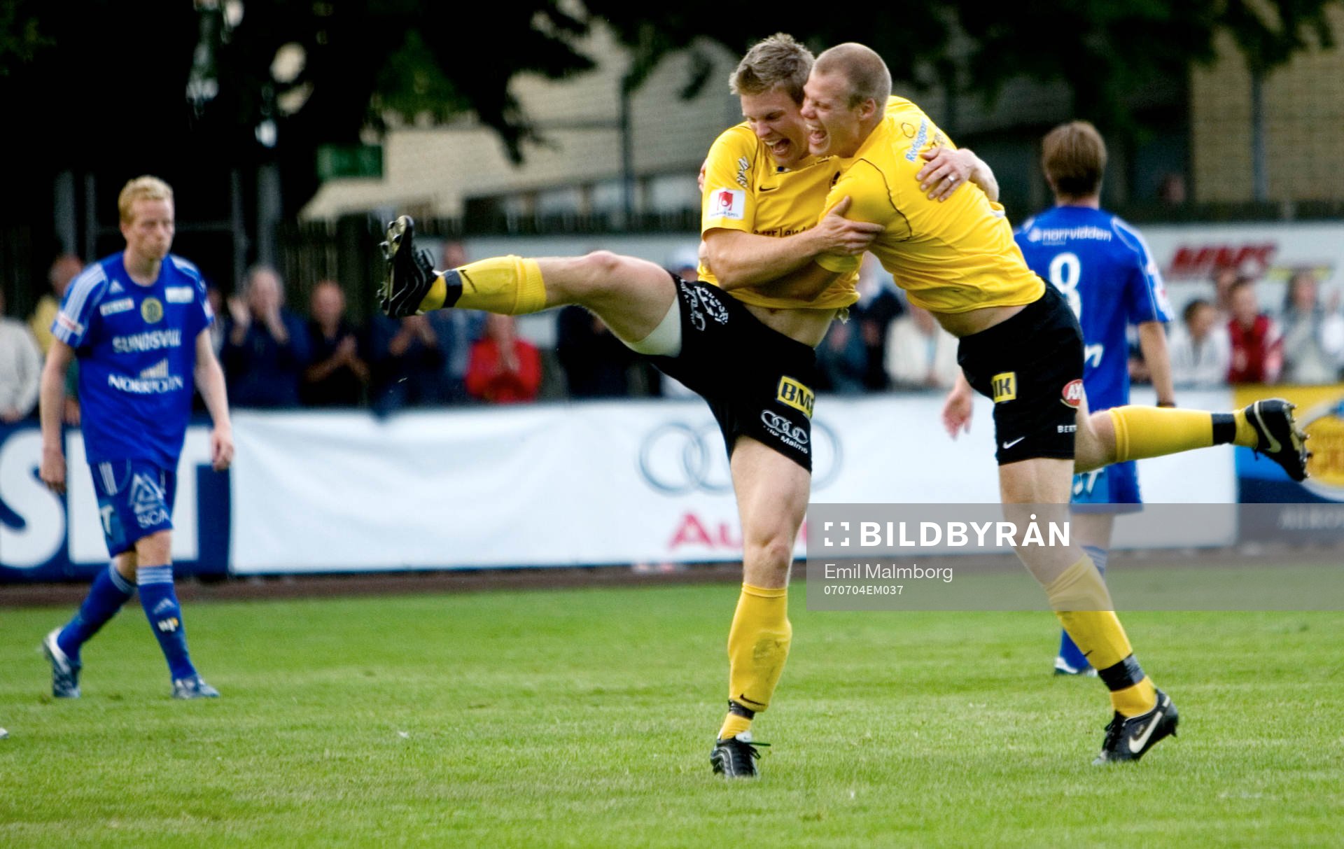 Fredrik Jönsson, Bunkeflo jublar och gratuleras
