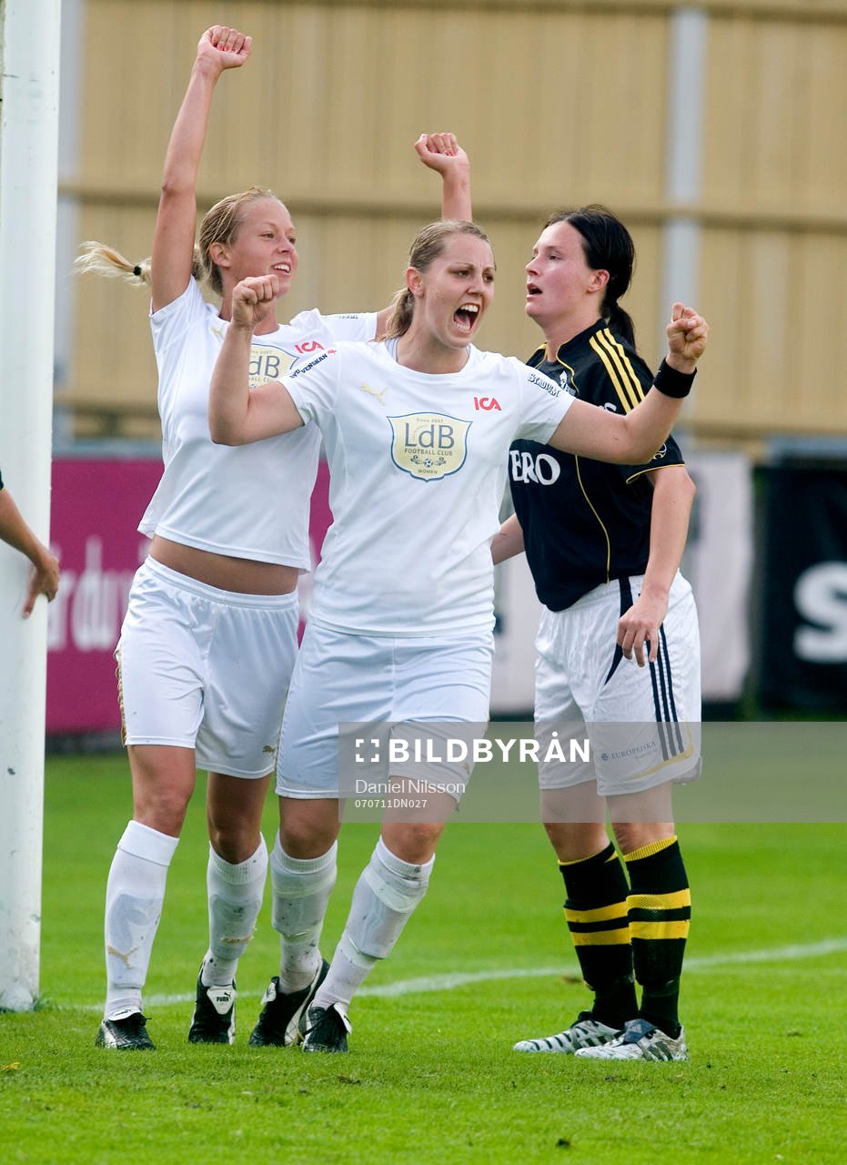 Emma Stålhammar och Emma Wilhelmsson, Ldb, jubel