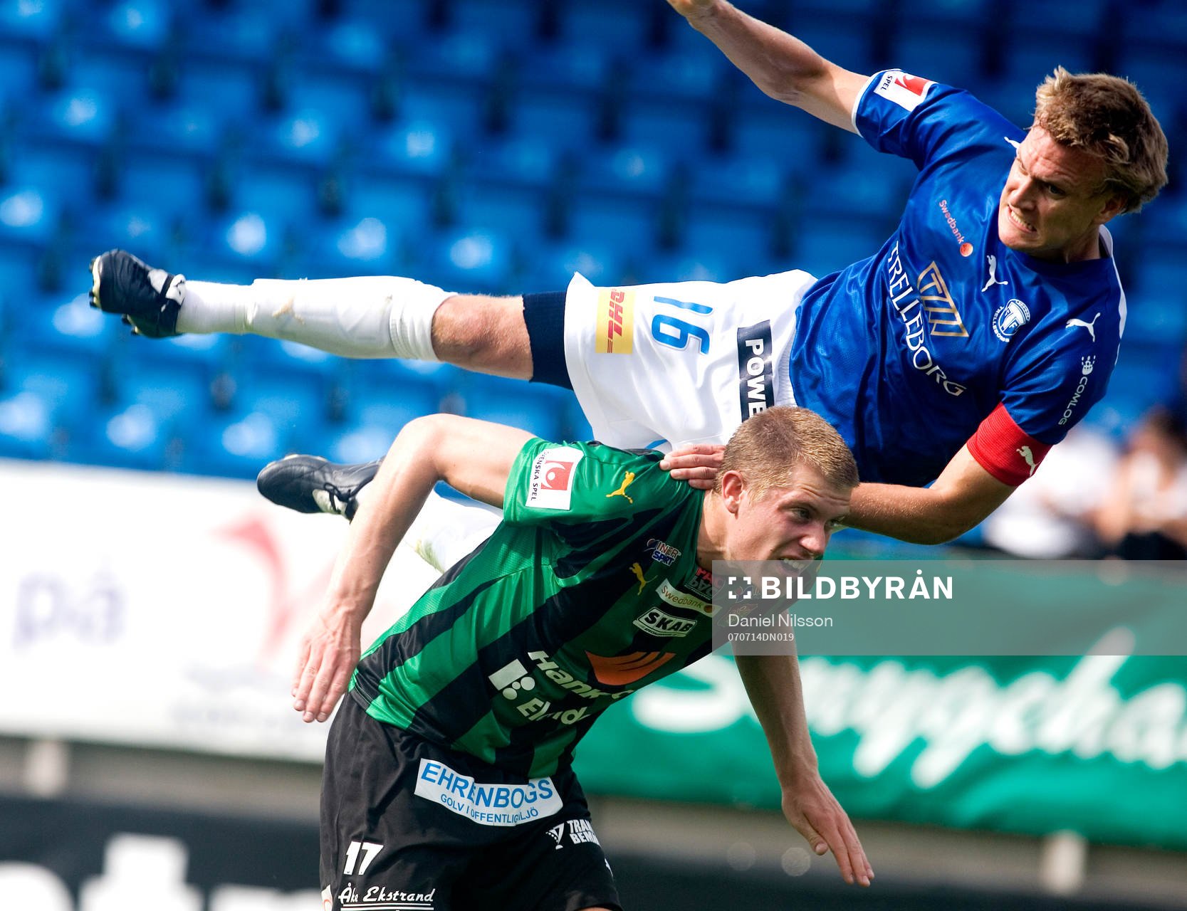 Tobias Homqvist, Gais krockar med Linus Malmqvist,