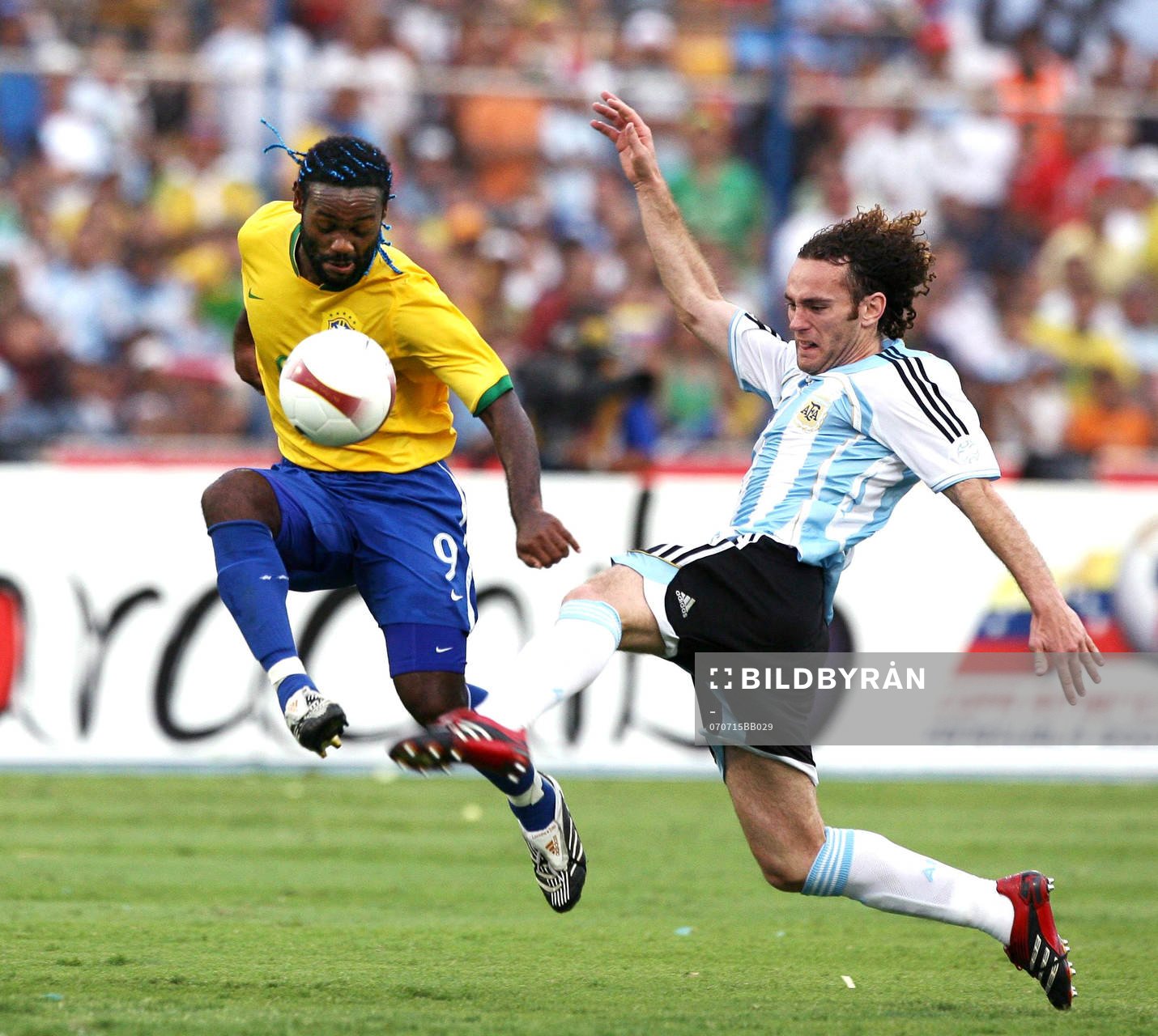 Wagner Love, Brasilien och Gabriel Milito, Argentina
