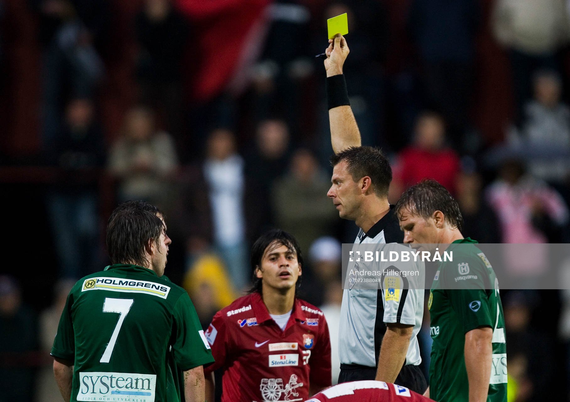 Daniel Stålhammar, domare, gult kort