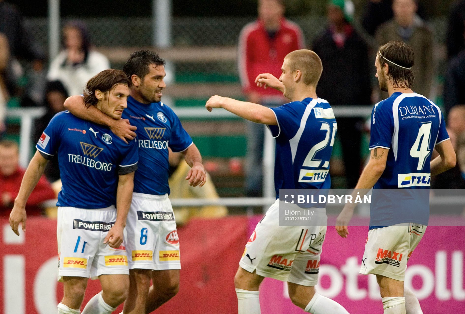  Olcay Senoglu, Trelleborg, Hasan Cetinkaya, Trelleborg, och Rasmus Bengtsson, Trelleborg, jubel.