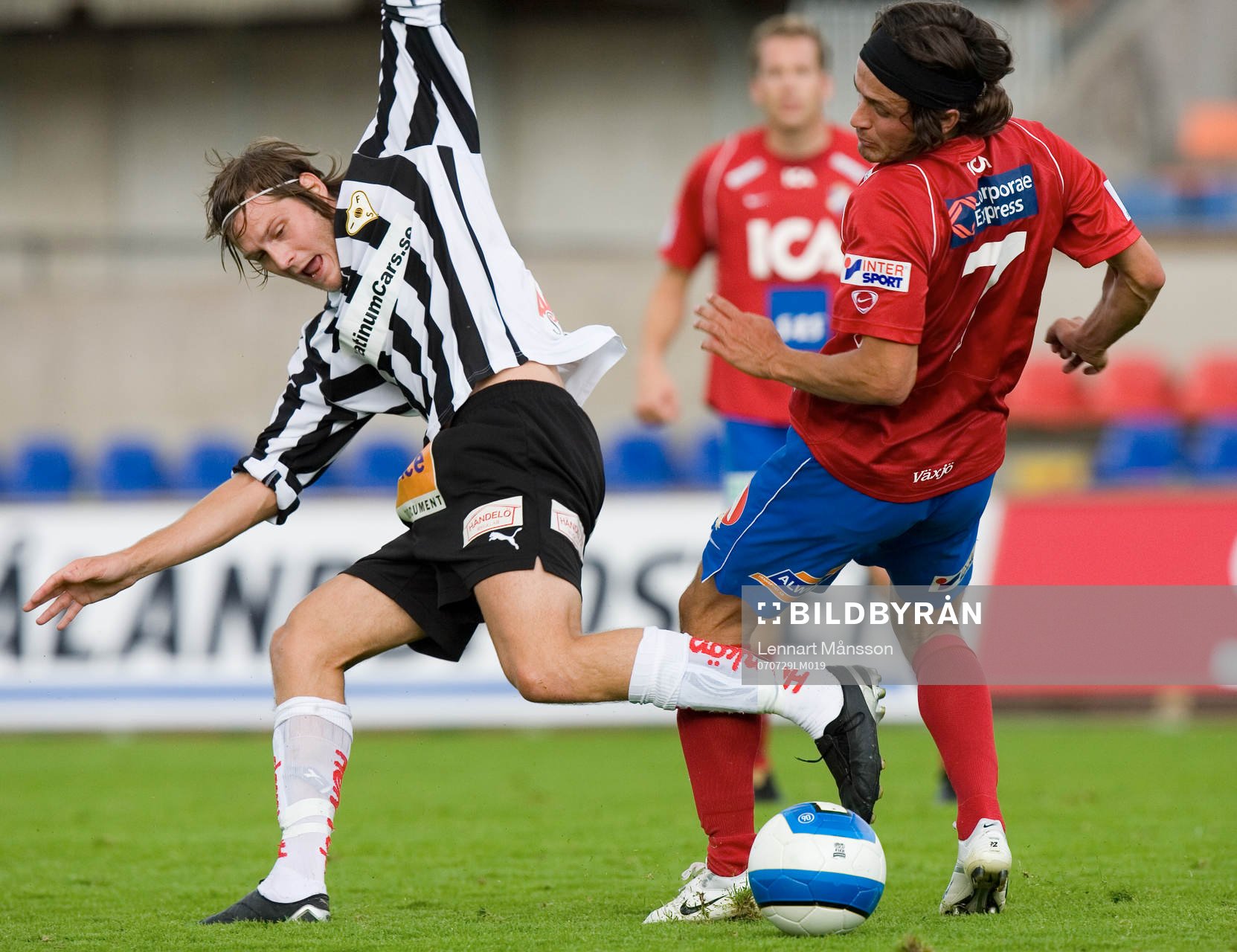 Pavel Zavadil och en Sylvia-spelare fightas