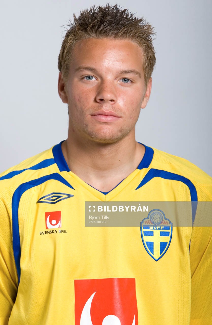 Elliot Lindberg, Sverige