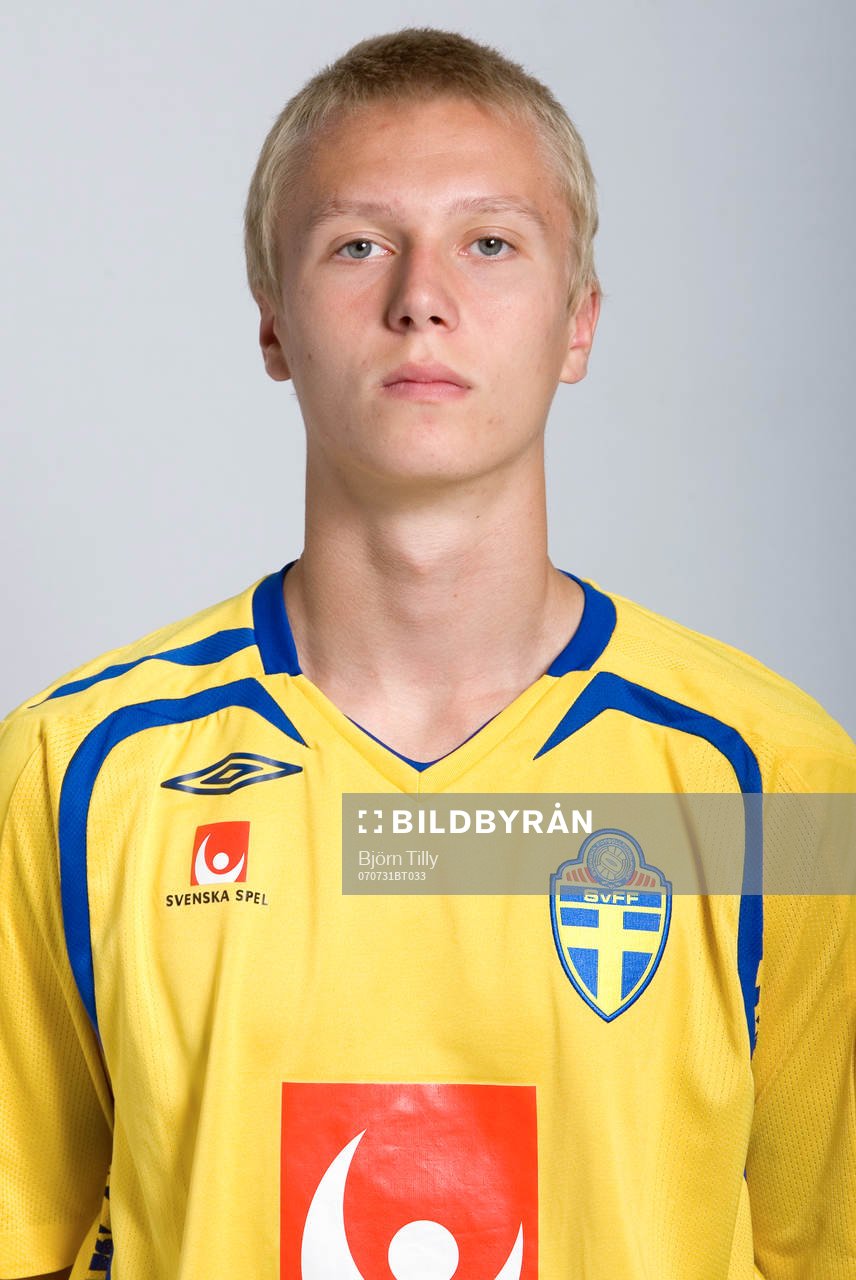 Ivan-Levoshko-H, Sverige