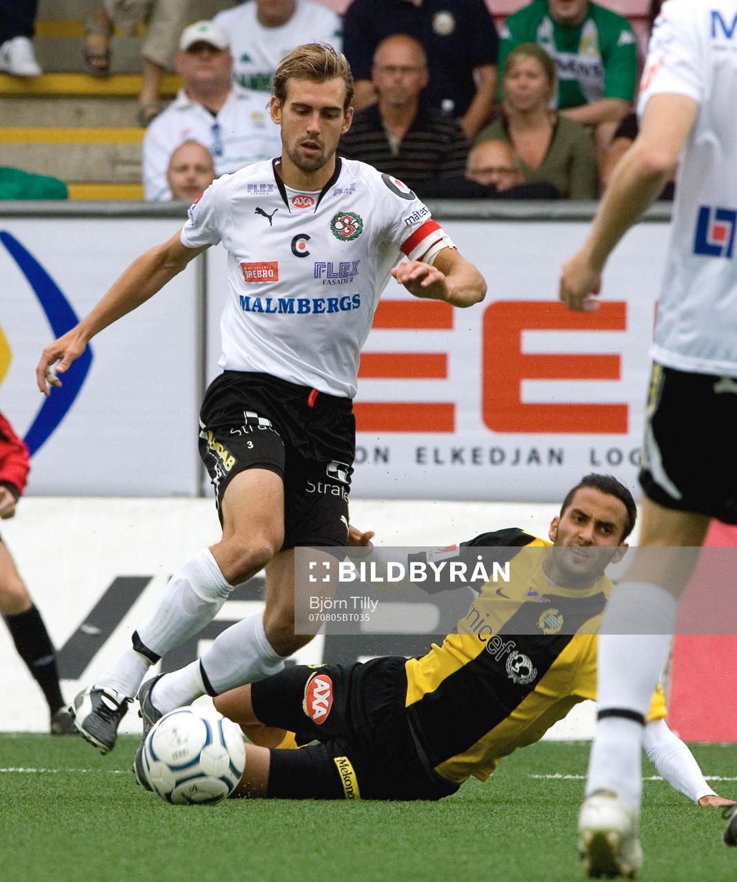 Joel Riddez, Örebro, och Erkan Zengin, Hammarby