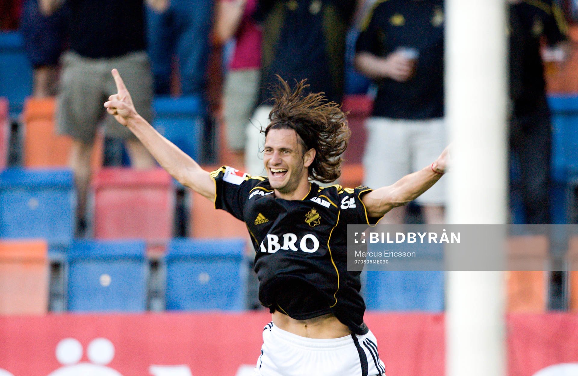  Ivan Obolo, AIK, jublar