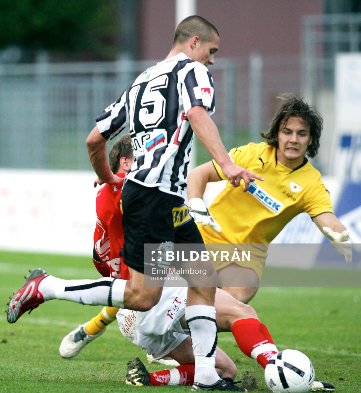 Pär Cederqvist, Landskrona försöker runda målvakten