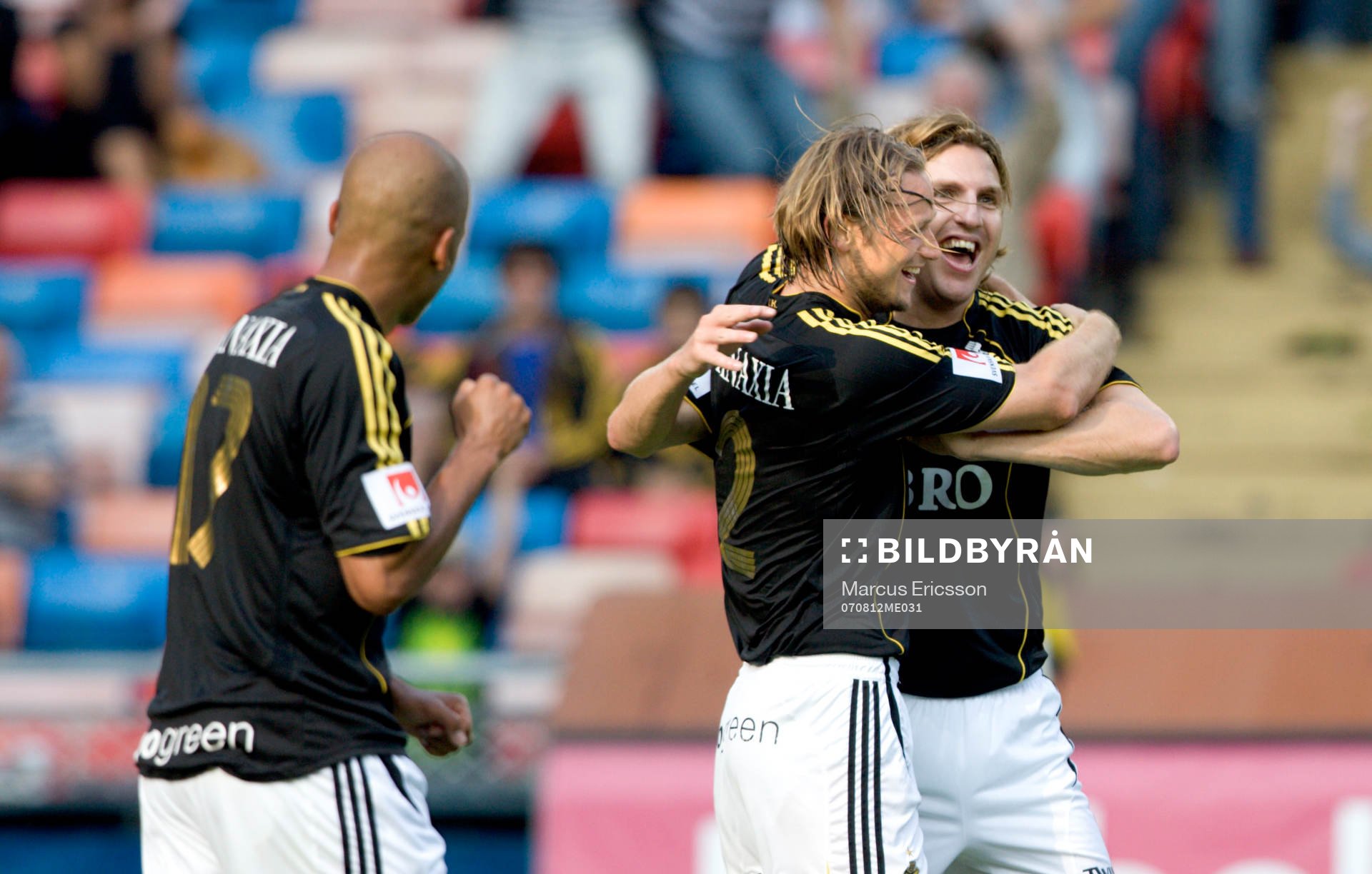 Nils-Eric Johansson, AIK och Patrik Karlsson, AIK, jubel