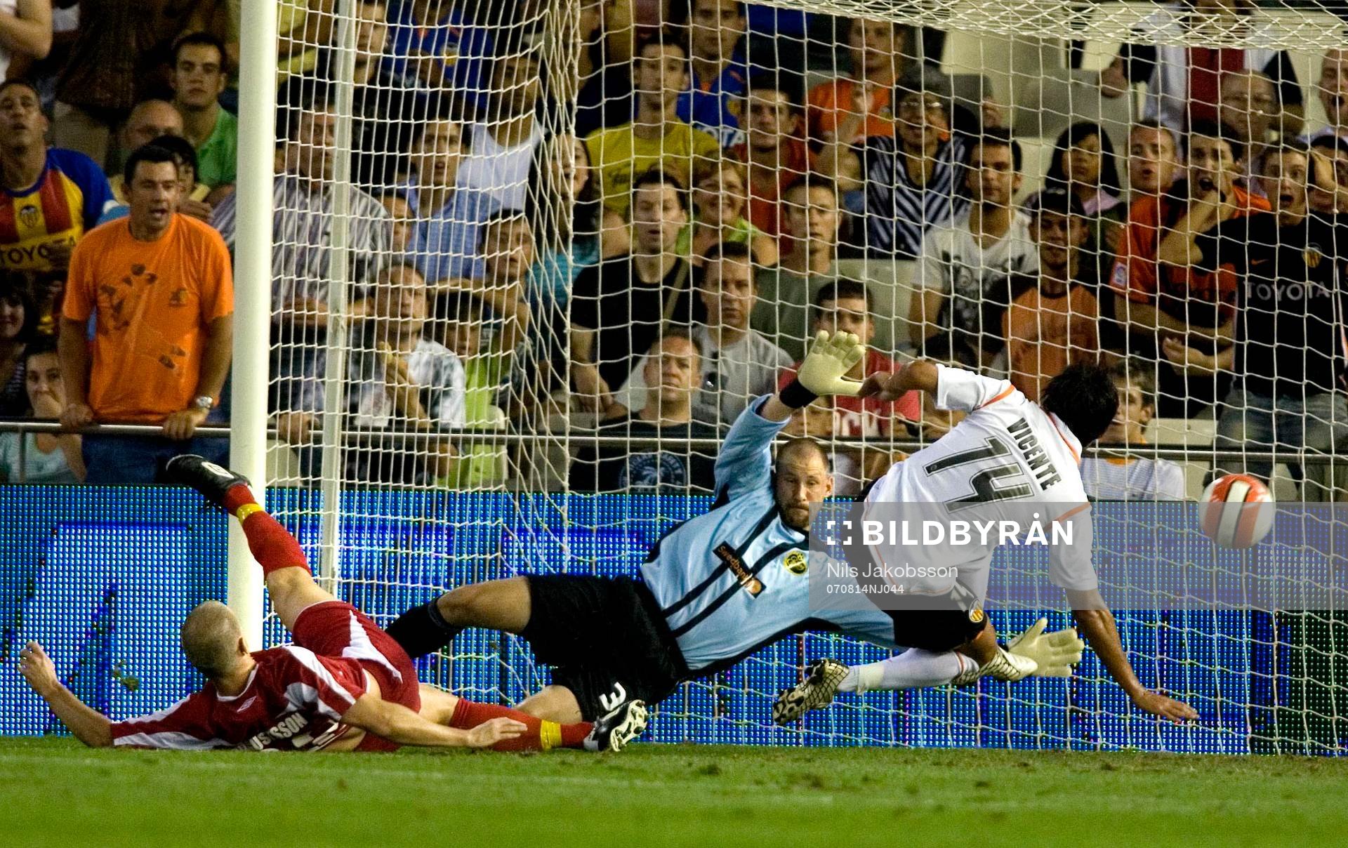 Vicente, Valencia gör 1-0 bakom Johan Wiland, Elfsborg
