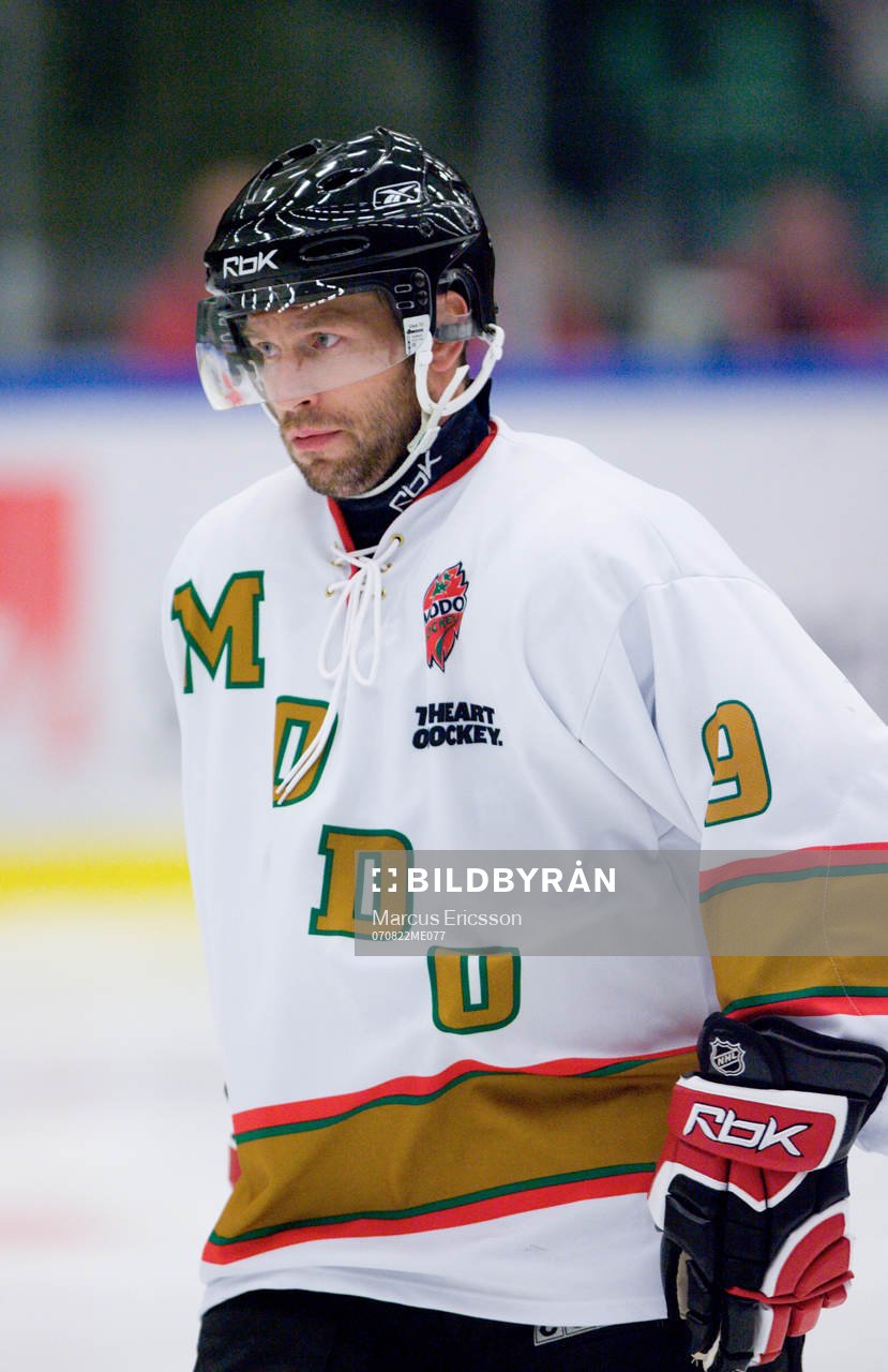 Magnus Wernblom, Modo