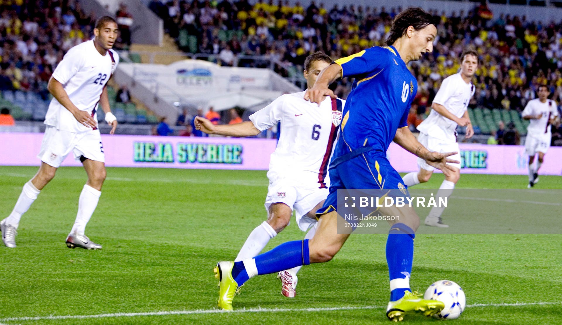 Steve Cherundolo, USA, Zlatan Ibrahimovic, Sverige