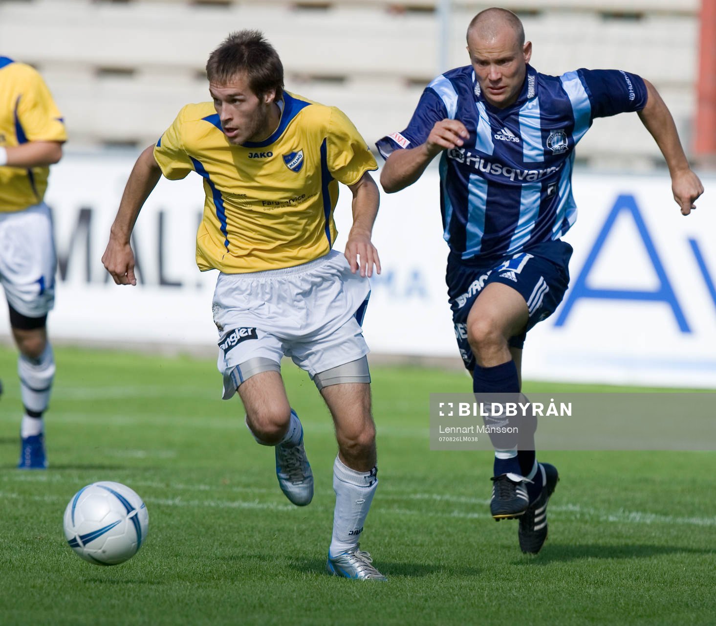  Jovanovic flyger fram.
