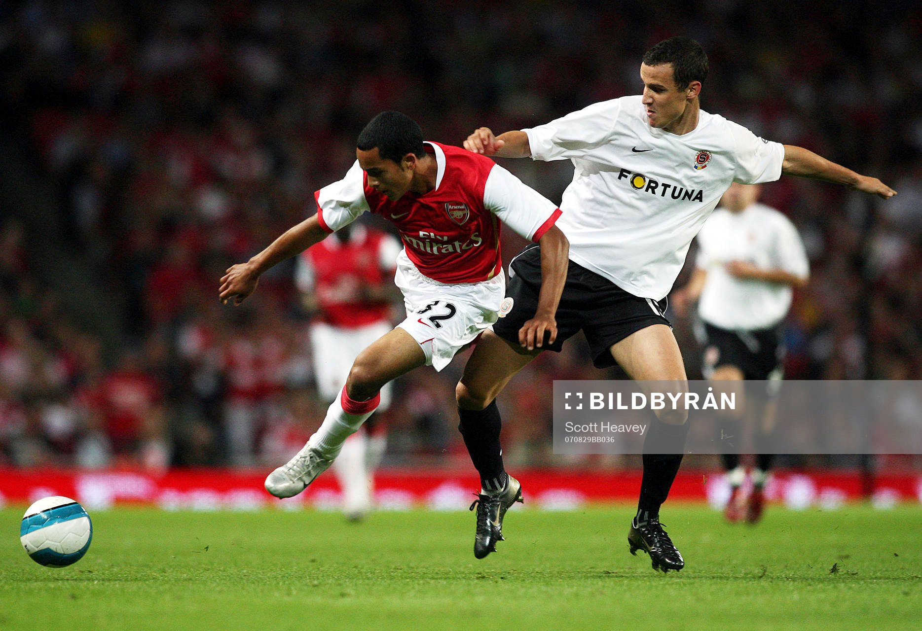 Theo Walcott, Arsenal och Jiri Kladrubsky, Prag