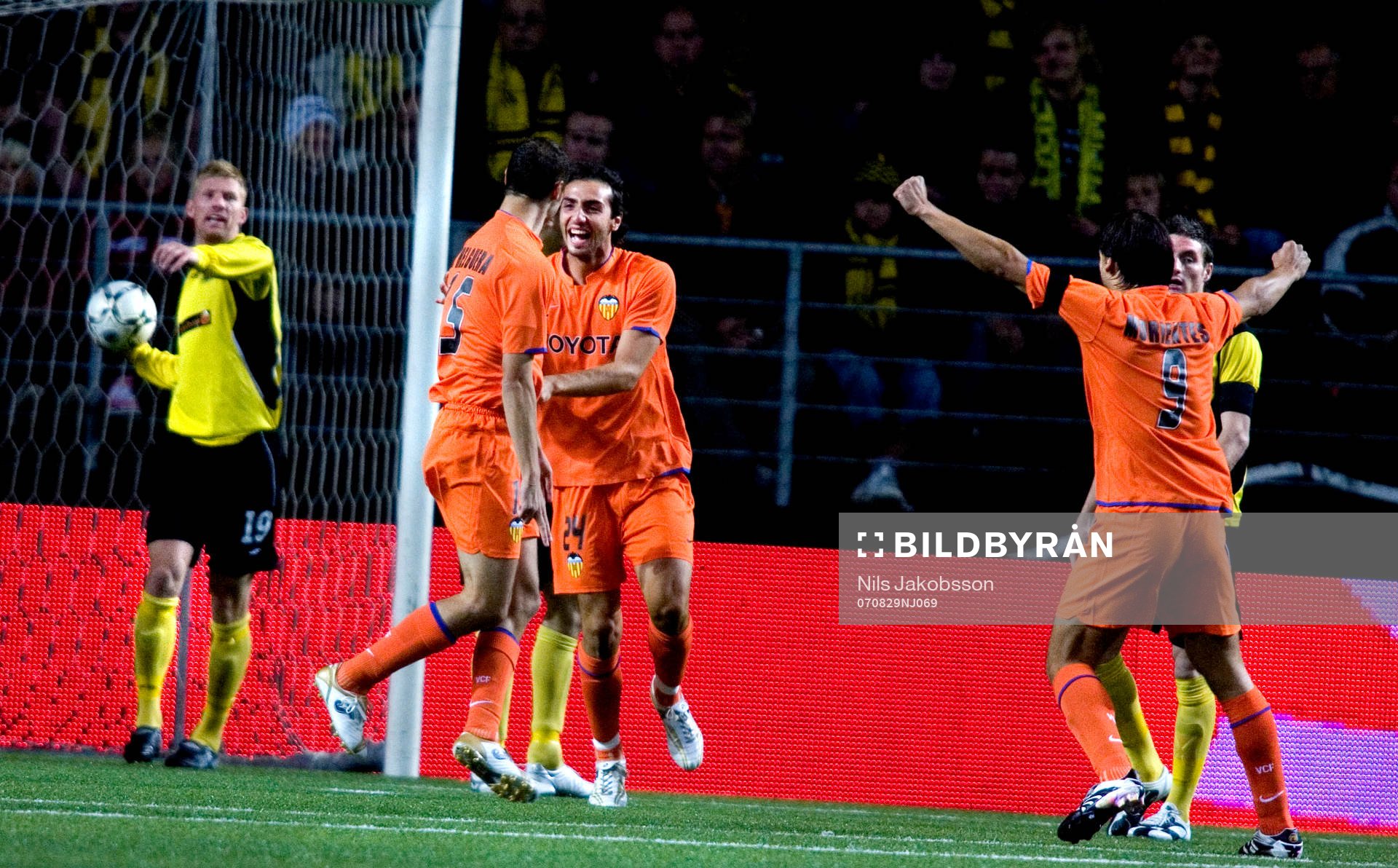 Fredrik Björck, Elfsborg, kastar ut bollen ur mål, depp,