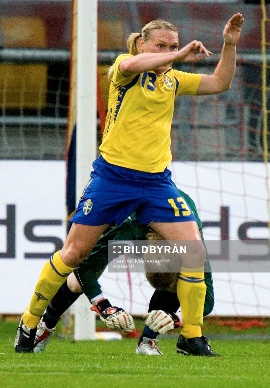 Frida Östberg, Sverige