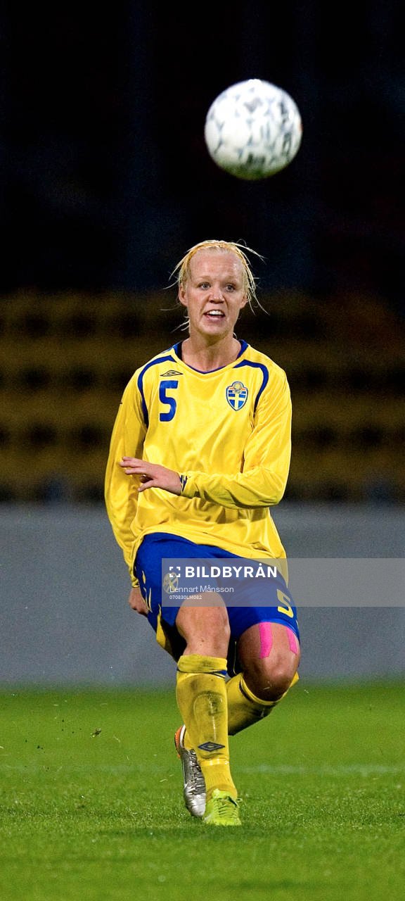 Caroline Seger, Sverige