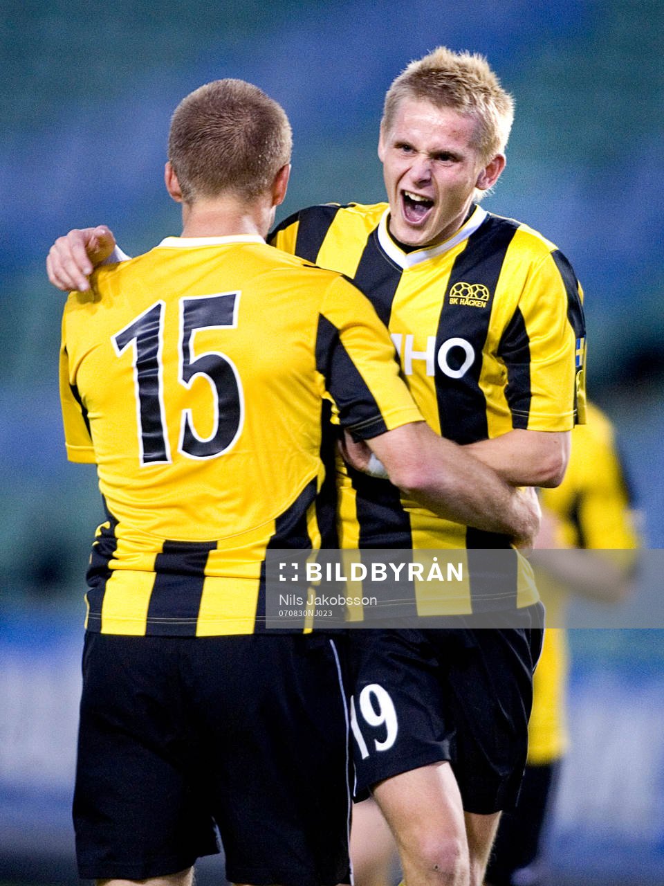  Daniel Larsson och Ari Skulason, Häcken, jubel efter Aris mål.
