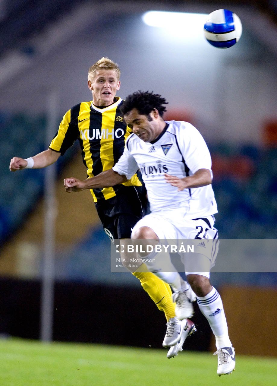  Ari Skulason, Häcken, Kevin Harper, Dunfermline.