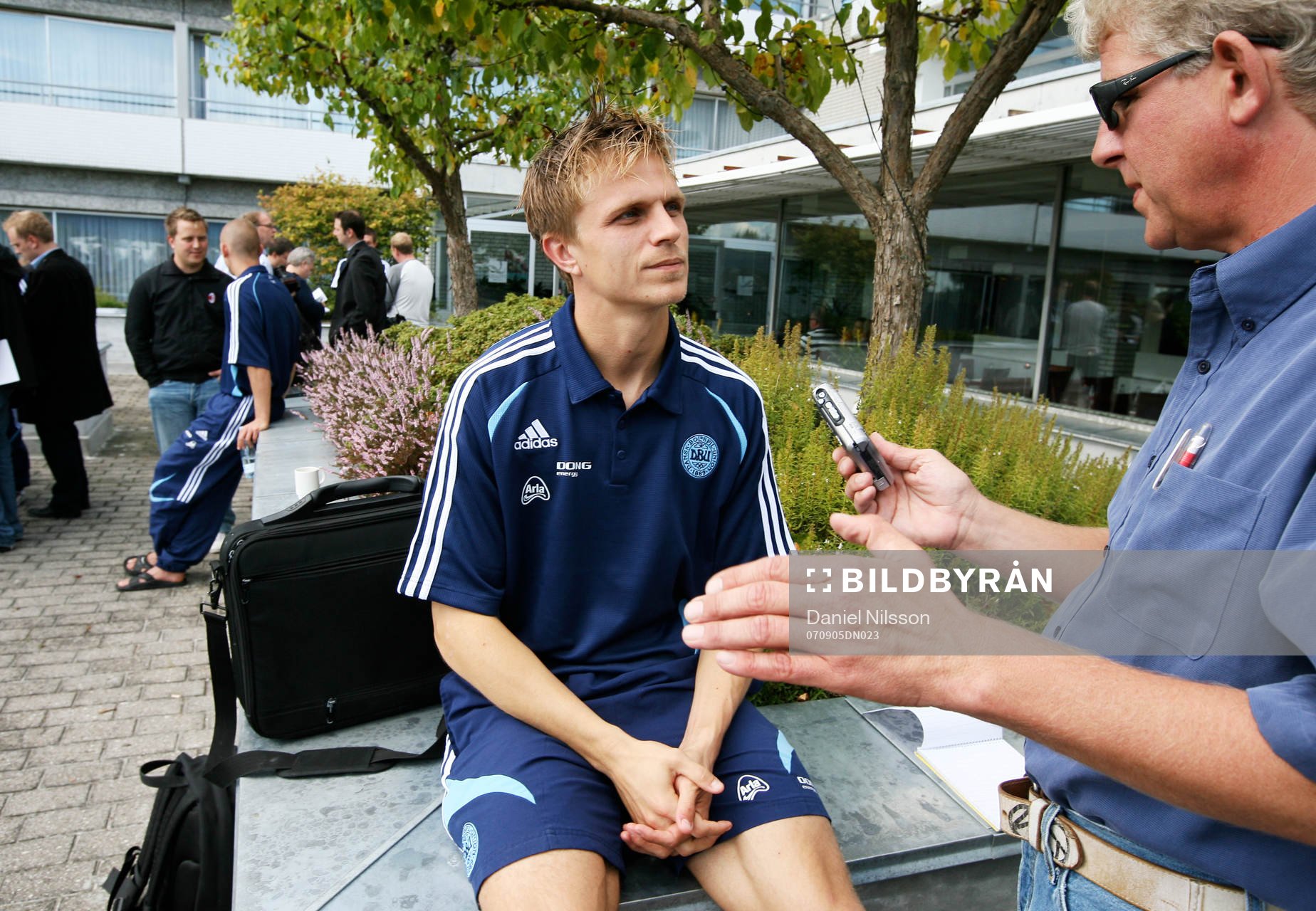 Jesper Grönkjaer, blir intervjuad