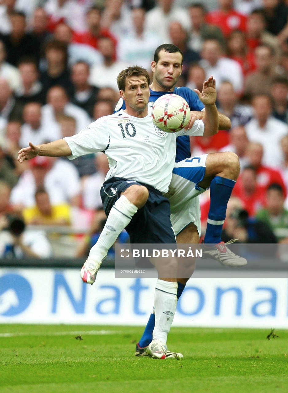 Michael Owen, England och Shimon Gershon, Israel