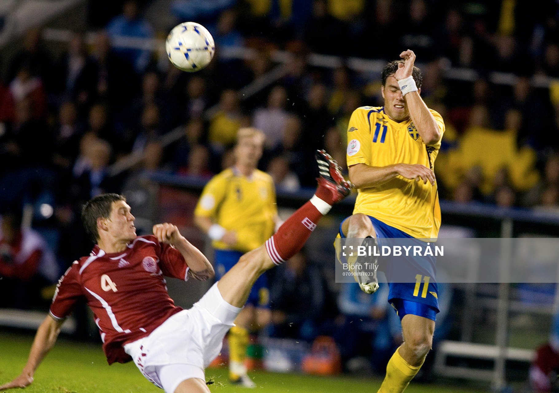 Daniel Agger, Danmark och Johan Elmander, Sverige