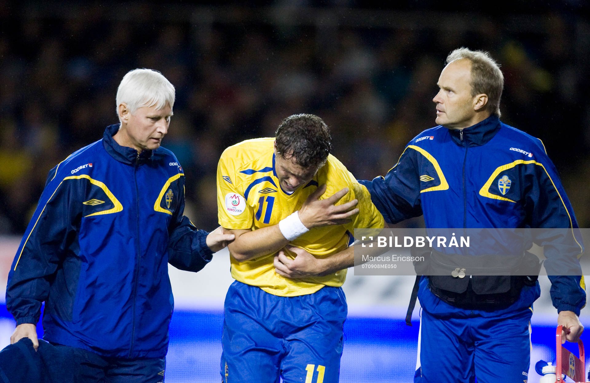 Johan Elmander, ont i axeln