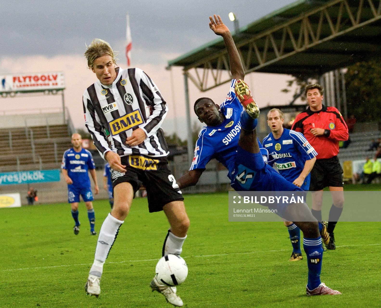 Daniel Theorin och Akombo Ukeyima