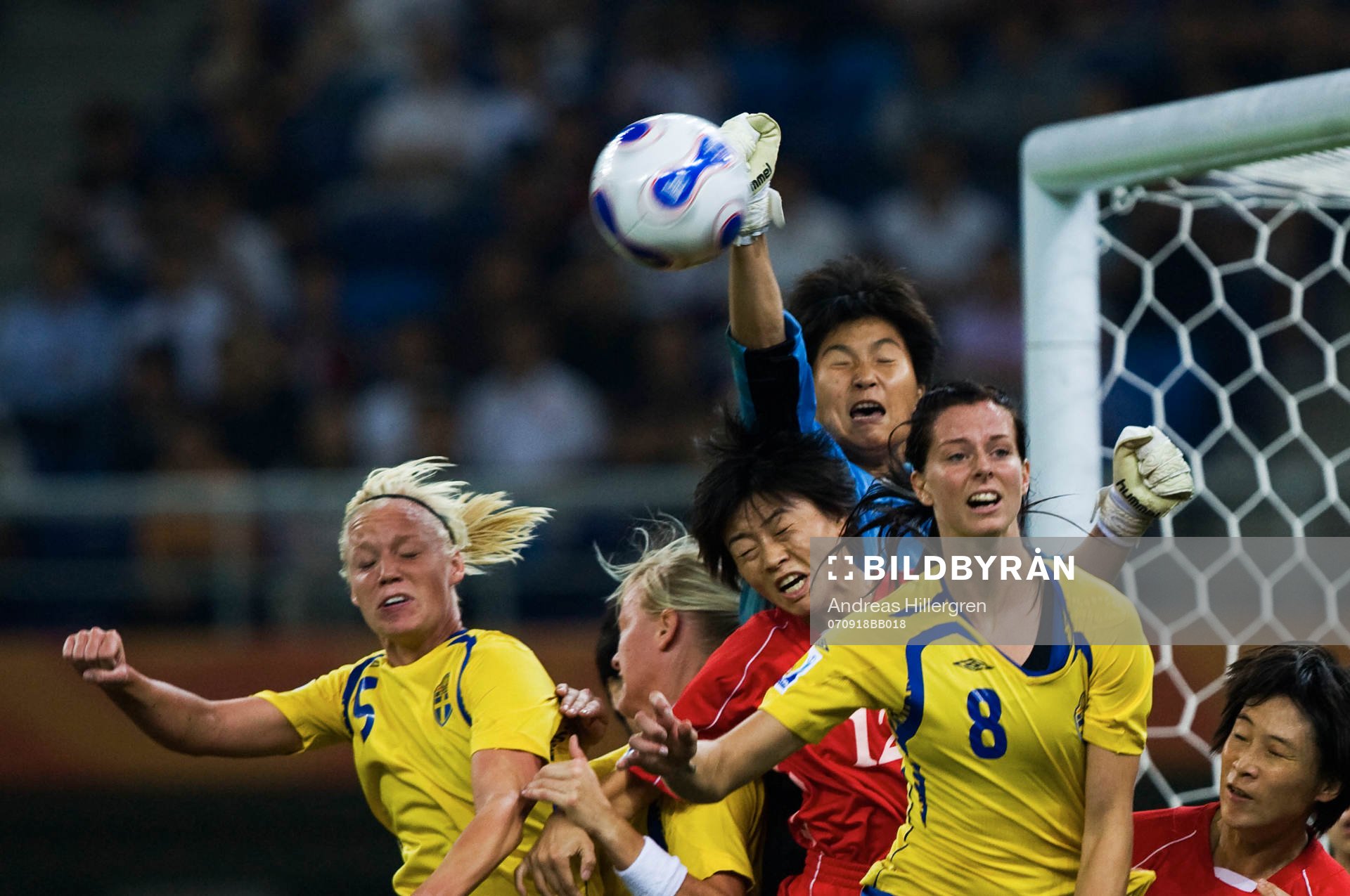 Caroline Seger, Lotta Schelin, JON Myong Hui och RI Un Gyong