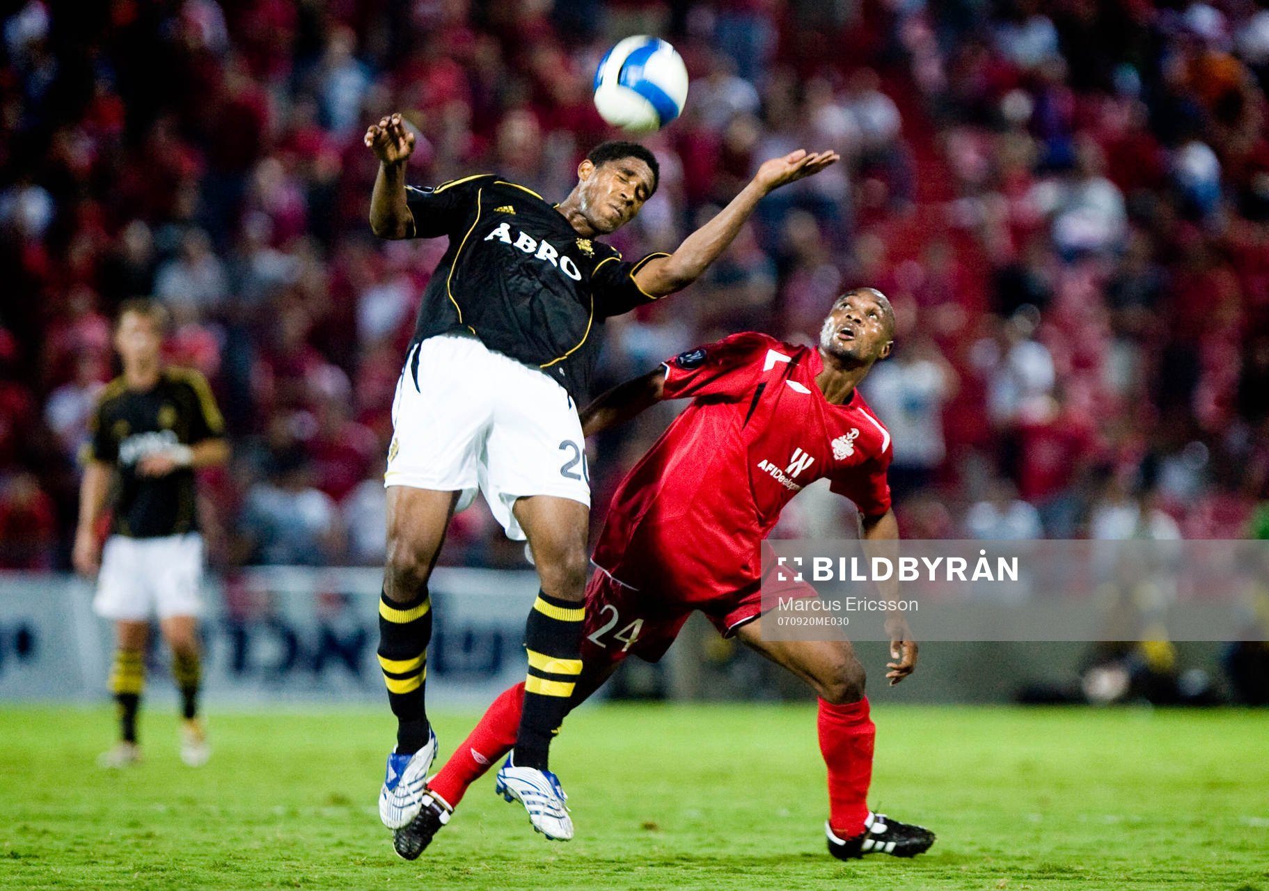 Khari Stephenson, AIK, och Maxowa Nsumbu, Hapoel