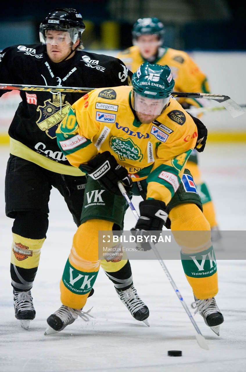 Magnus Gästrin, Björklöven, med Patrik Bergström, AIK,