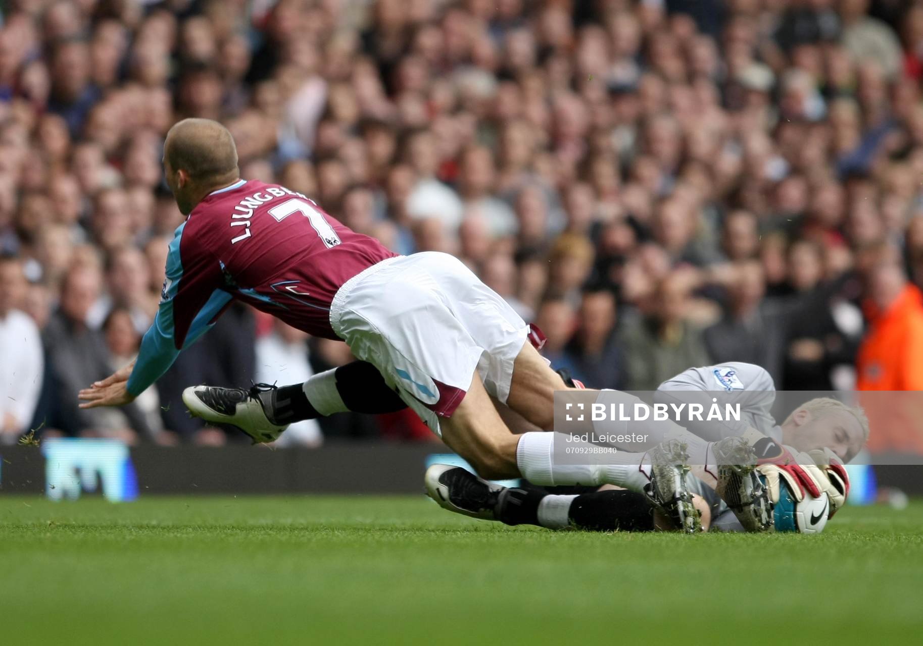  Fredrik Ljungberg, West Ham och Manuel Almunia, Arsenal (Målvakt)