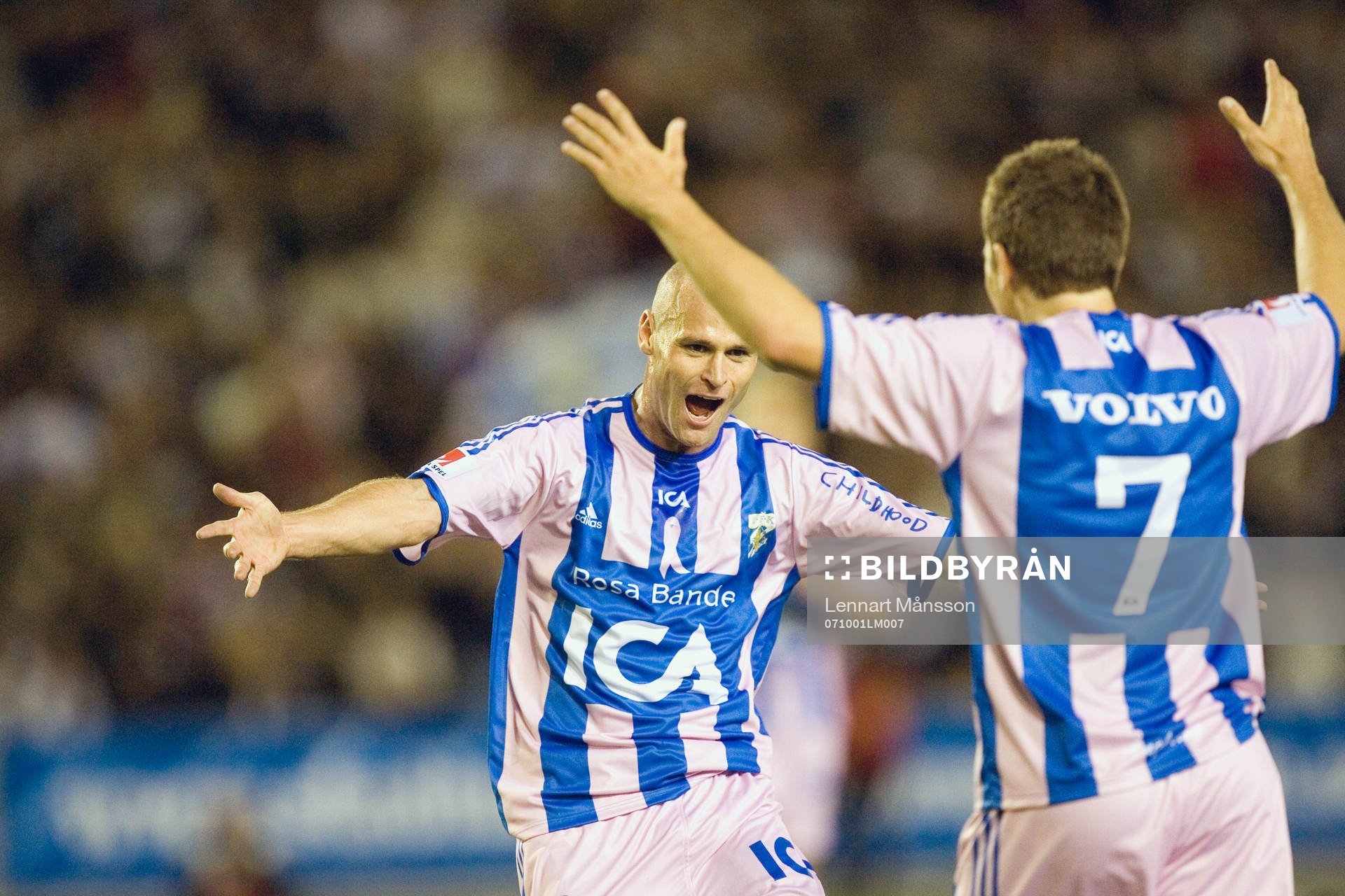 Måljubel i rosa, Thomas Olsson tackar Tobias Hysén