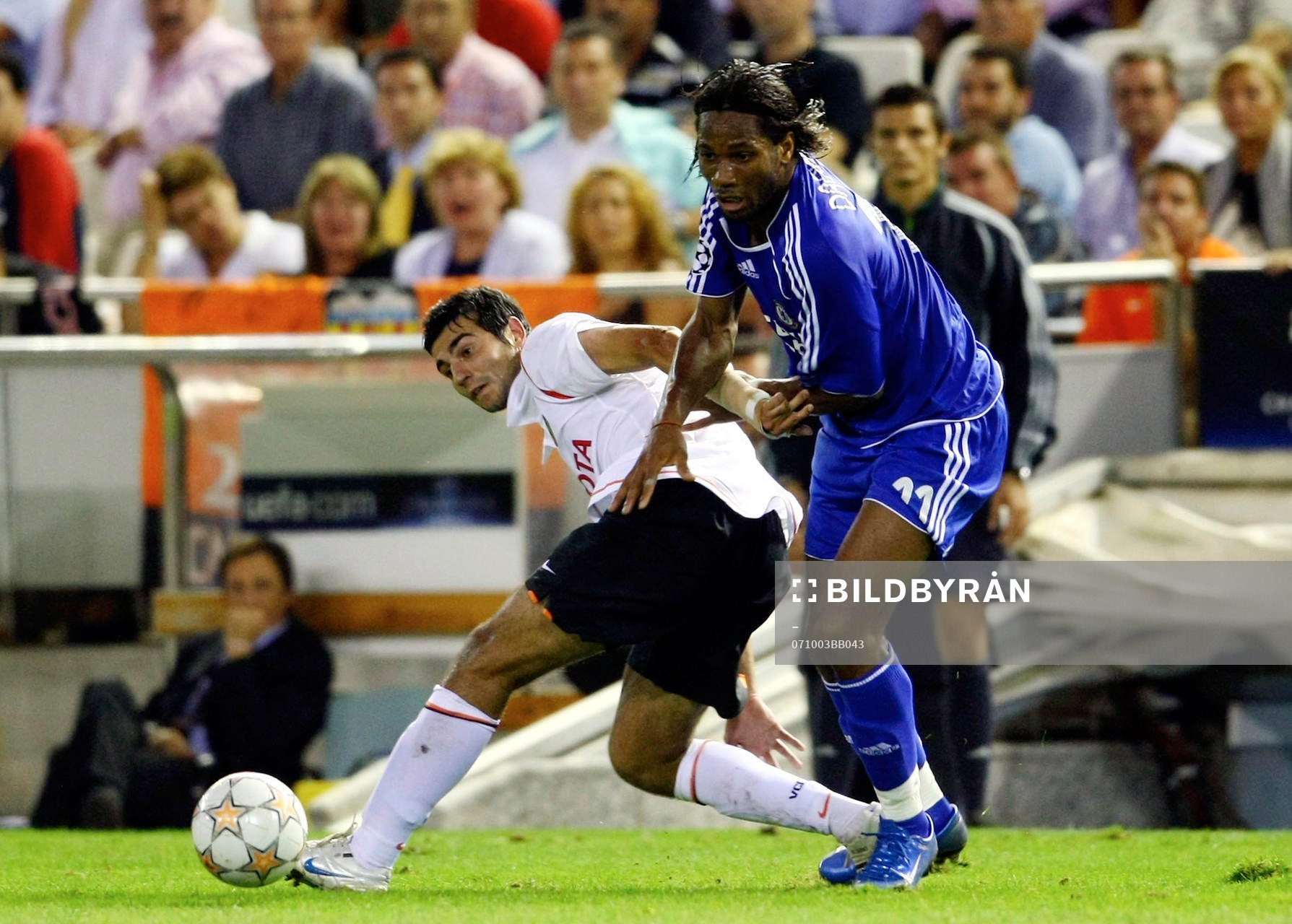 Raul Albiol, Valencia och Didier Drogba, Chelsea