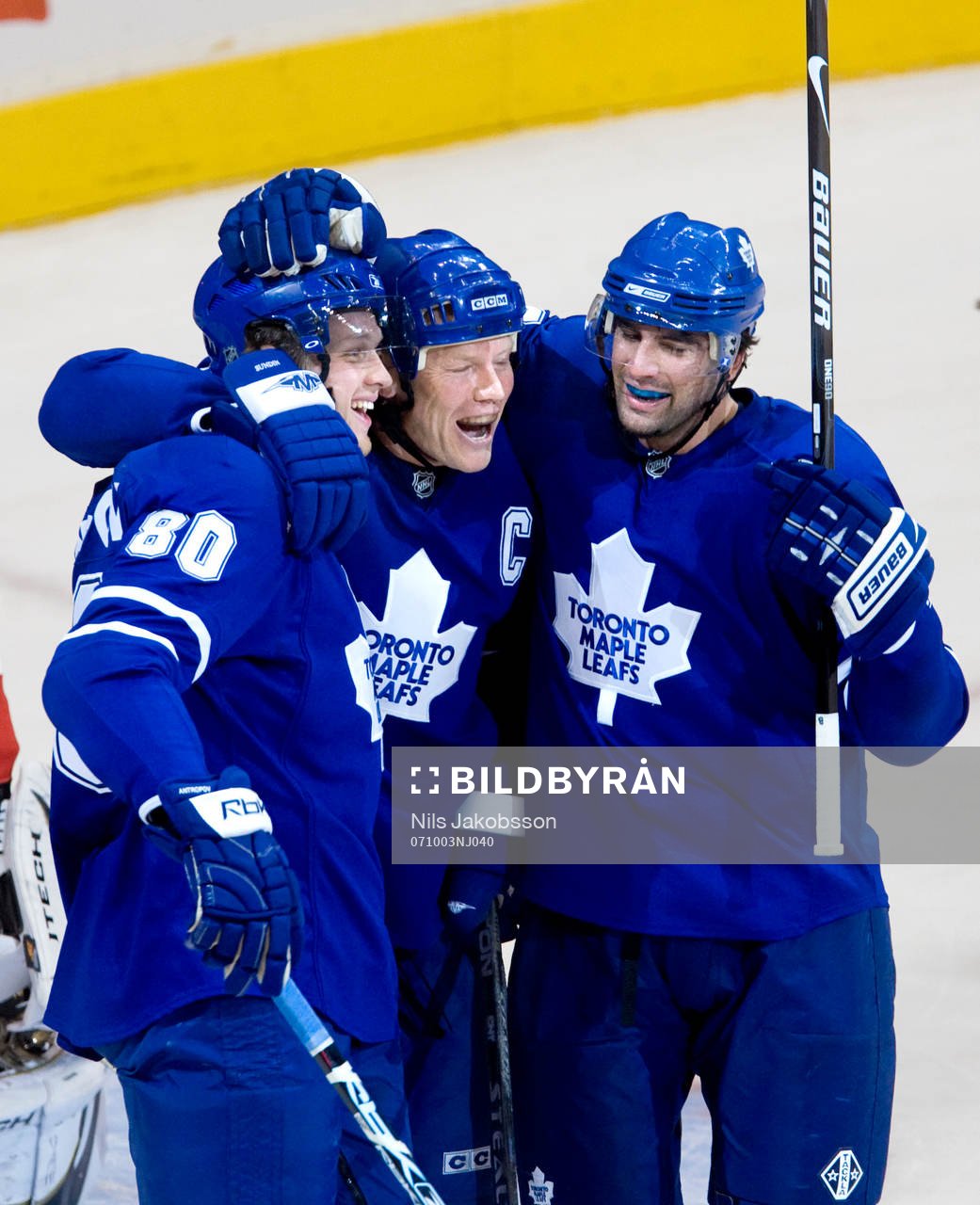 Nik Antropov, Mats Sundin, Andy Wozniewski, jubel