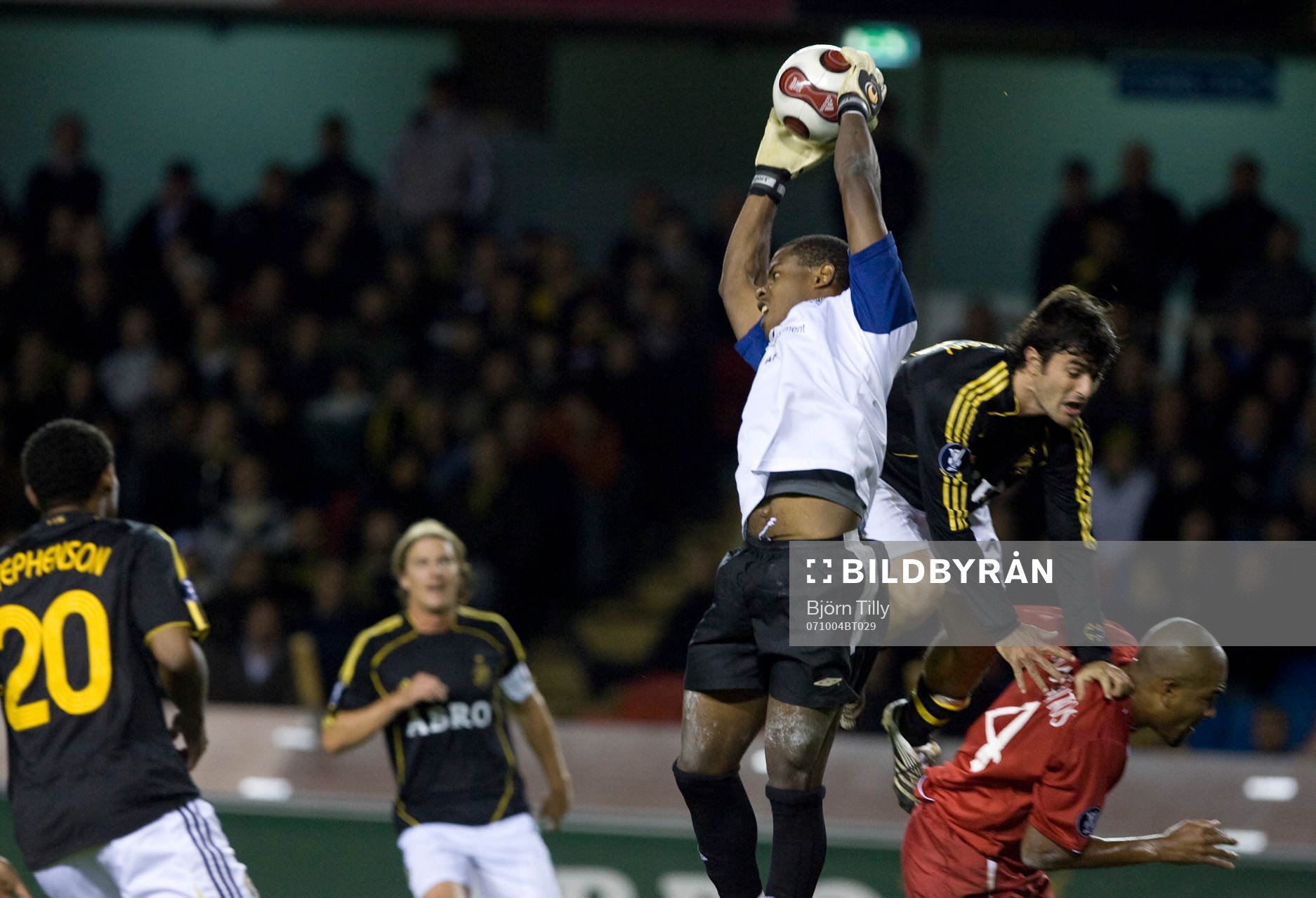 a omg till UEFA Cupen, AIK - Tel Aviv: Vincent Enyeama,