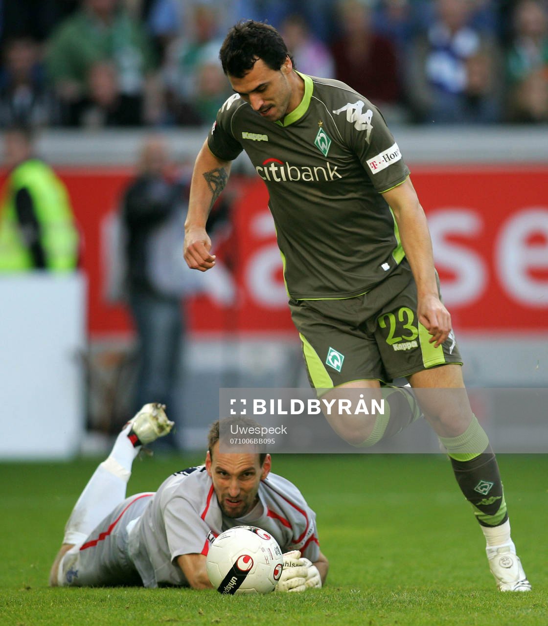 Tom Starke, målvakt, Duisburg och Hugo Almeida, Bremen