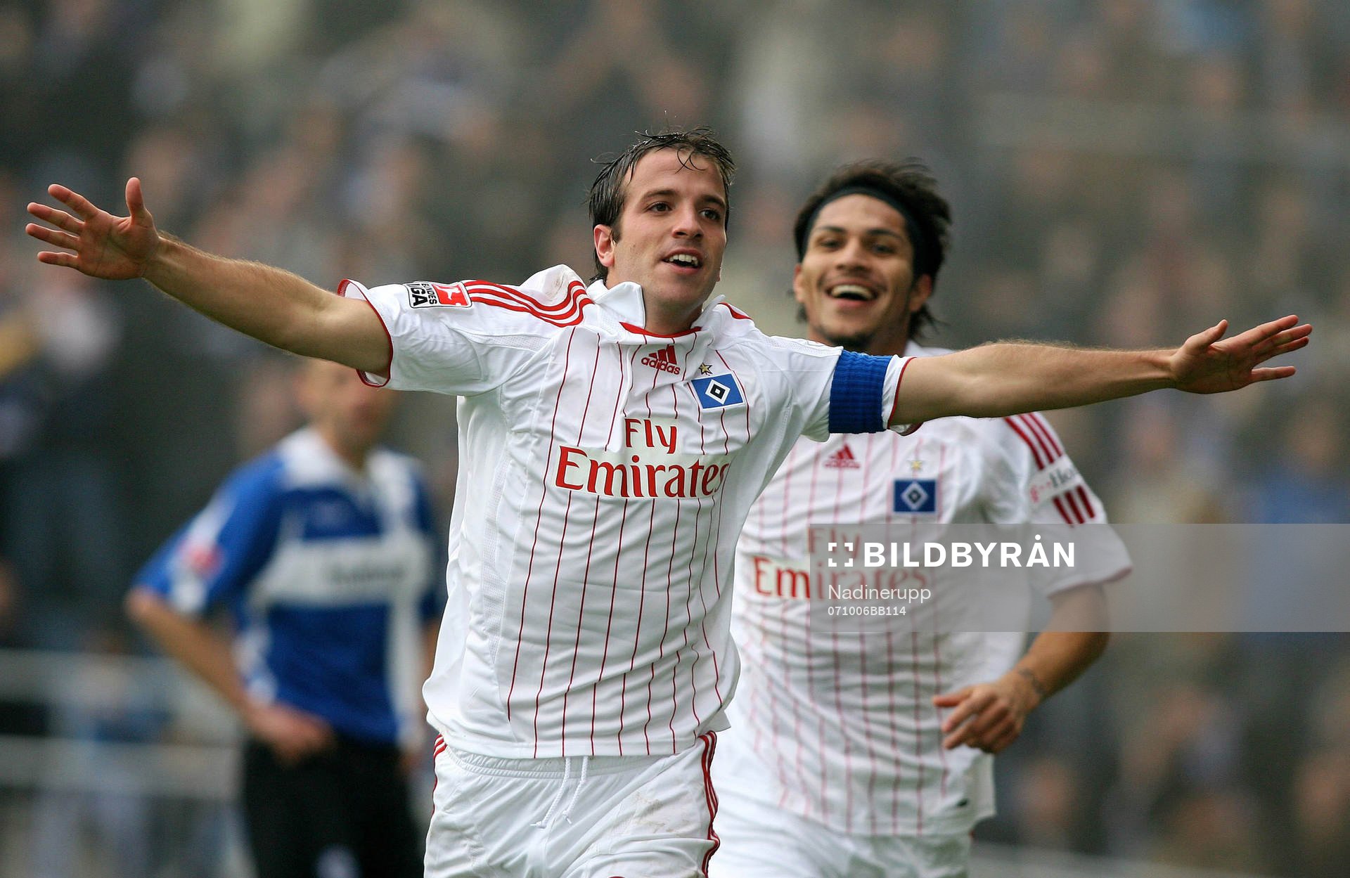 0-1 Jubel av Rafael van der Vaart, Hamburg